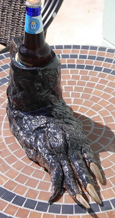 gator foot mug bottle holder