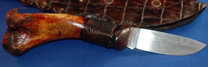 Alligator Leg Bone Knife with Bark tanned Gator leather sheath